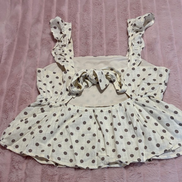 Monteau White Polka Dot Peplum Tank Top - Picture 2 of 4